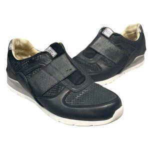 UGG Annetta Slip On Sneaker Womens 8 Black Snake Emboss Training Treadlite Shoes